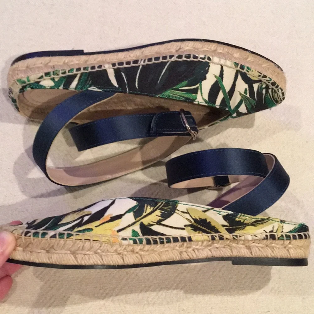 Stuart Weitzman Tropical Espadrilles 6.5